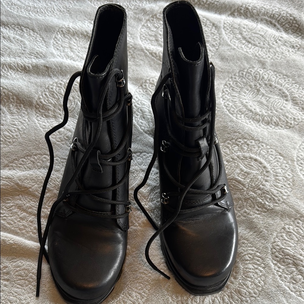 Stylish Black Women's Boots